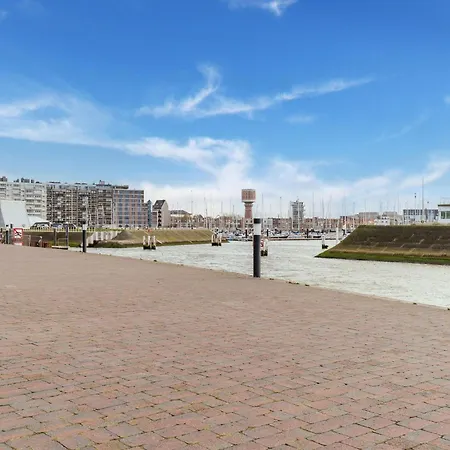 Апартаменты Near The Бланкенберге